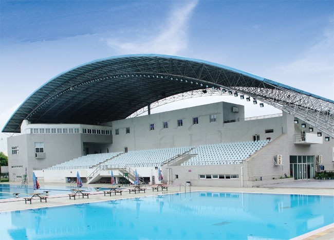 铁力游泳馆网架